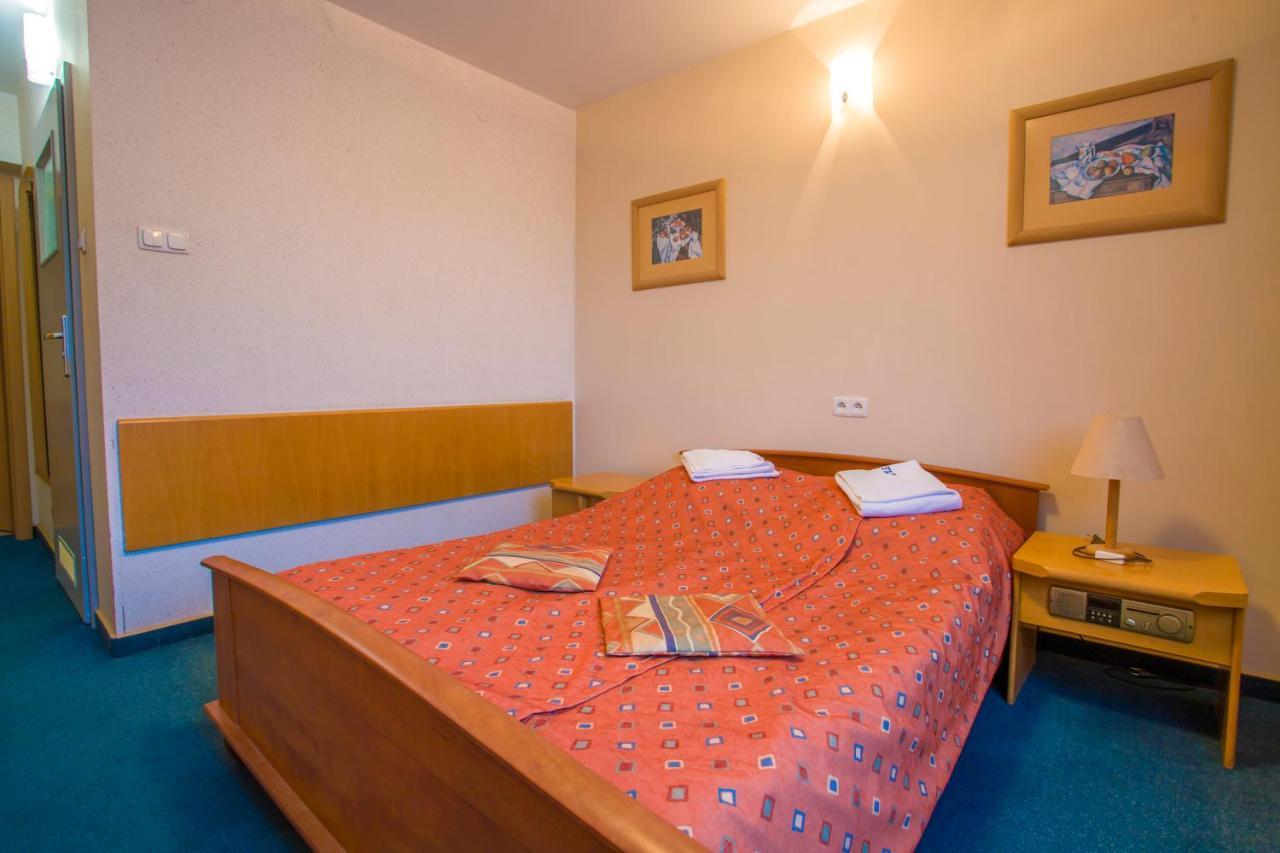Farys - Swietna Lokalizacja, Sauna, Jacuzzi, Piekne Widoki Z Okien Krynica-Zdrój Esterno foto